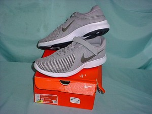 nike revolution 4 ebay