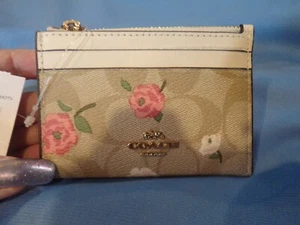 NEW COACH IM Light Khaki Chalk Multi Floral Rose Prt Skinny Wallet CR972 B754 - Picture 1 of 4