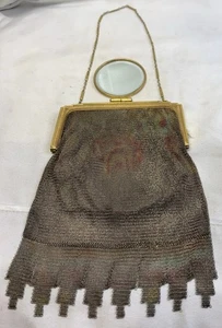 Cartera con espejo Whiting And Davis antigua cadena de malla de acero color dorado - Imagen 1 de 15