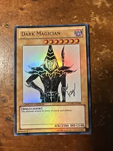 Dark Magician - JUMP-EN049 - Ultra Rare - Limited Edition NEAR MINT 46986414 - Picture 1 of 2