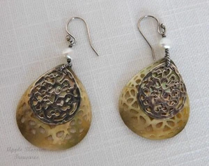 SILPADA STERLING, PEARL, MOTHER OF PEARL CARVED FILIGREE TEARDROP EARRINGS W1525 - Picture 1 of 6