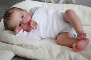 24in Reborn Babypuppe Weicher Stoffkörper Sammlerspielzeug Geburtstagsgesch X5Z6 - Bild 1 von 5