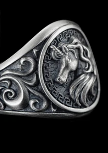 Anello aperto unicorno criniera fluente gioiello cavallo argentato regolabile ridimensionabile - Foto 1 di 7
