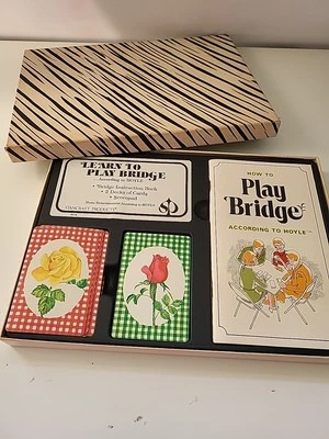 Vintage 1975 Hoyle Bridge Set - Image 1 of 4