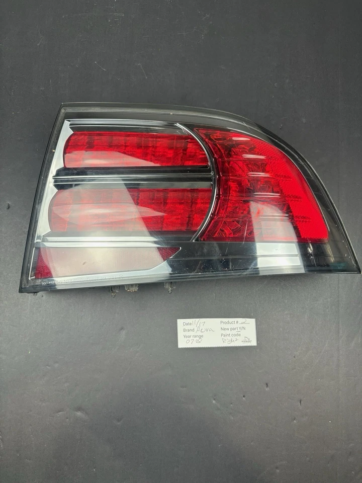 Задний тормозной фонарь правый со стороны водителя правый для 2007-2008 ACURA TL тип S - Изображение 1 из 4