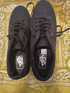 Vans Black Women's Sneakers Size 11 New - Picture 1 of 5