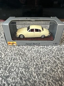 Maisto Classic Collections 1:43 Scale Model Jaguar Mark II 1959 - Picture 1 of 10