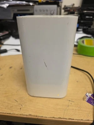 Apple AirPort Extreme 6th Gen A1521 Wireless AC Router Dual Band Wifi ME918B/A-- - Image 1 of 4