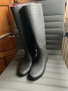 Carlo Pazolini Ladies Black Rubber Stylish Wellington boots- size EUR 39 - Picture 1 of 10