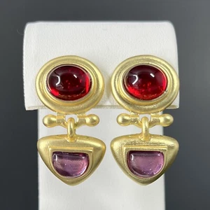 Gripoix Style Door Knocker Earrings Red Glass Cabochon Matte Gold Tone Pierced - Picture 1 of 7