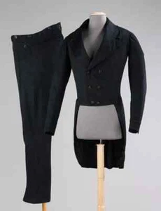 New Black 1830–40 Suit Men's Wool Dress Historical Tail Coat - Picture 1 of 6