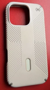 Speck Presidio2 Grip ClickLock & MagSafe Schutzhülle für iphone 16 Pro - Bild 1 von 2