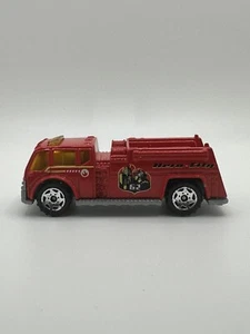 2003 Matchbox #MB62 1-75: Pumper Squad #2/5 Water Pumper Red Fire Hero City - Picture 1 of 6