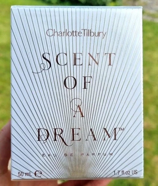 Perfume Charlotte Tilbury Scent of A Dream 50 ml-Spray/Parfum/EDP Foto 1 de 2