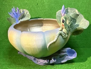 Nancy Yturriaga Adams Studio Pottery Frog Bowl with Water Lilies - Picture 1 of 11