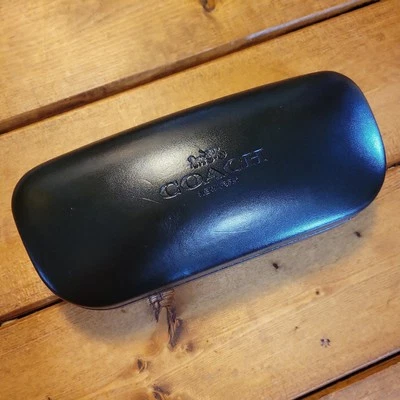 Auténtico Coach New York Negro Grande Gafas de Sol Estuche Rígido a Presión Foto 1 de 4