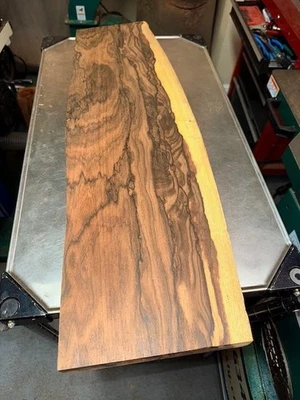 ZIRICOTE 9"-10" X 24" X 1 7/8" - STOCK DE GUITARRA - SECADO Y LISTO PARA USAR - CUARTO ASERRADO! Foto 1 de 4