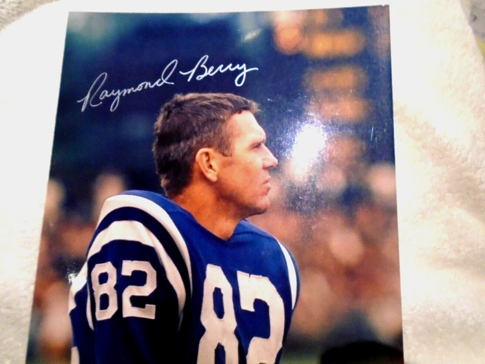 RAYMOND BERRY Signed 8x10 Colts Photo -Guaranteed Authentic (read description) - Image 1 of 1