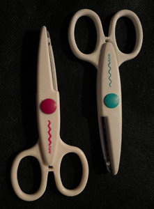2 Kane Kraft Edgers Different Crafters Crafting Scissors