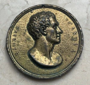 Medalla de latón Restrike moderna Antonio Canova fechada en 1827 - Mausoleo - Imagen 1 de 2