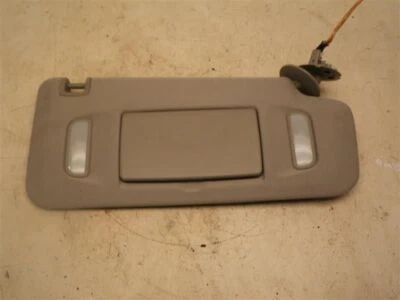 Viseira solar direita GMC Terrain 2010-2017 com vaidade iluminada 23234082 B05290 - Imagem 1 de 4