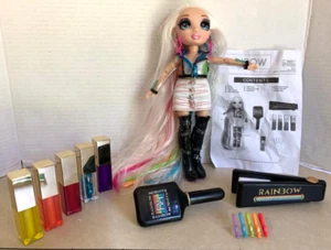 Rainbow High Hair Studio Exclusive Doll Amaya Raine 5 in 1 Hair Play set MGA - Picture 1 of 6