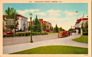 Hershey PA-Pennsylvania, Chocolate Avenue, Vintage Cars, Vintage c1949 Postcard - Picture 1 of 2