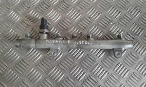 Rampe barre injecteur BOSCH RENAULT Mégane Scenic 1.9 DCI 0445214015/7700111013 - Picture 1 of 2