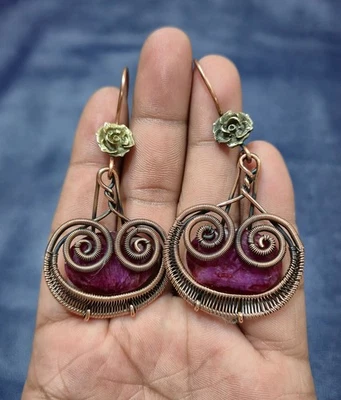 Hermoso Pendiente Envuelto en Alambre Hecho a Mano Rubí de Cachemira Joyería para Regalo de Cumpleaños Foto 1 de 4