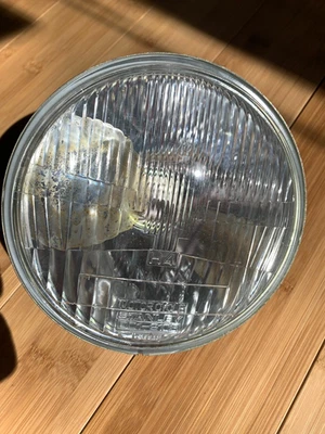 1981 1982 1983 SUZUKI GS650GL GS750L GS 750 650 HEADLIGHT HEAD LIGHT 3512145230 - Image 1 of 4