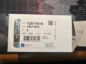 Genuine GM Mass Airflow Sensor 12671616 - Picture 1 of 3
