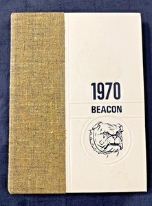 Everman High School Yearbook The Beacon 1970 - Everman, Texas - Imagen 1 de 10