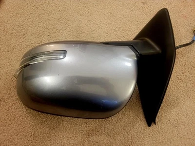 Водительское боковое зеркало заднего вида ручное складывание с сигналом 15-24 OUTLANDER SPORT U17 - Изображение 1 из 4