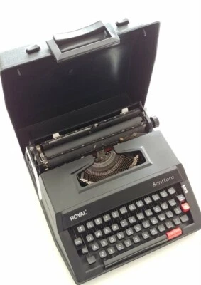  Vintage manual ROYAL Scrittore Typewriter in beautiful BLACK - Image 1 of 4