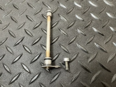 01-09 2008 YAMAHA YZ250F TUBO DE ENTREGA DE ÓLEO 5NL-13171-00-00 - Imagem 1 de 4