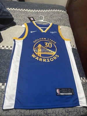 Camiseta de Stephen Curry Golden State Warriors Foto 1 de 4