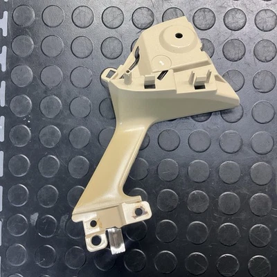 2015-2019 Nissan Rogue Front Right Inner Internal Opening Handle OEM - Image 1 of 4