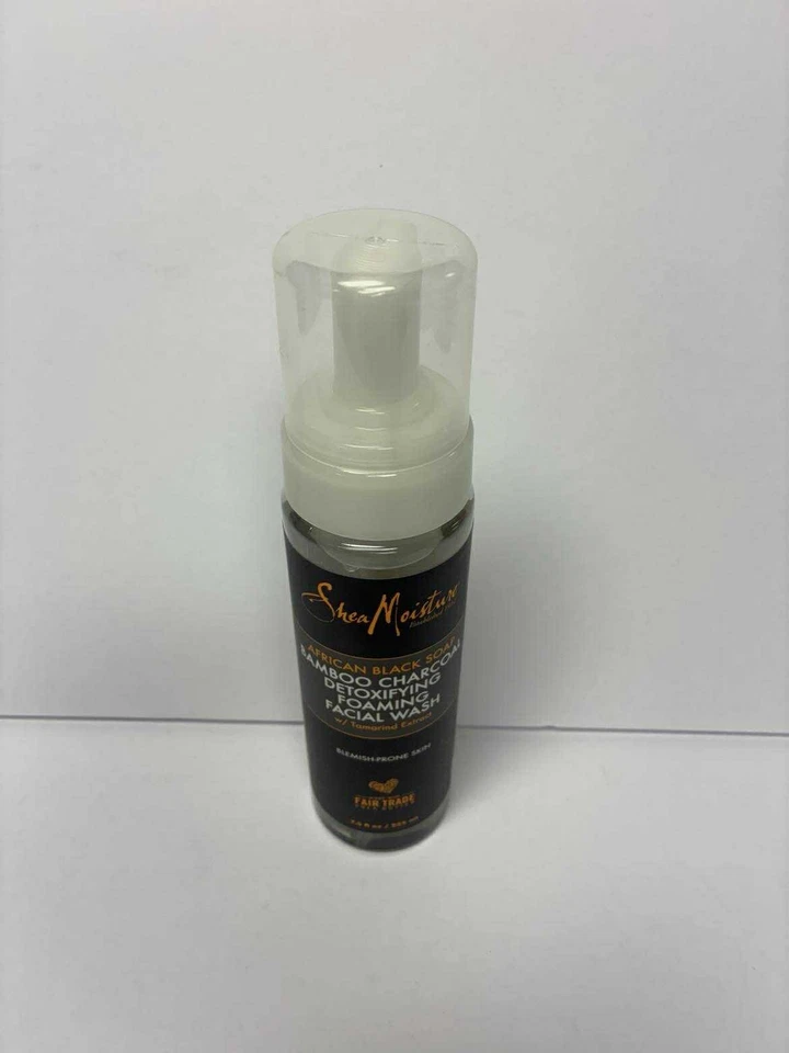 Jabón facial desintoxicante de carbón de bambú con jabón negro africano Shea Moisture 7,5 oz. Foto 1 de 2
