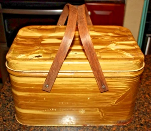 Vintage Wood Look Metal Picnic Basket Tin w/ Real Wood Handles 1960’s - Picture 1 of 8