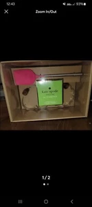 Set regalo stampo per pancake Kate Spade New York tutto in buon gusto - nuovo - Foto 1 di 2