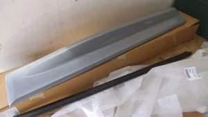 KIT MODANATURA CARROZZERIA PORTA RANGE ROVER SPORT ANTERIORE DESTRO NUOVO ORIGINALE LR019330 - Foto 1 di 1