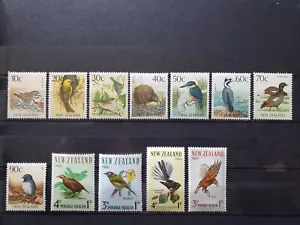 25060-New Zealand Stamps Bird Issues Collection 12 pcs - MNH - Picture 1 of 1