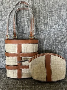 Borsa a tracolla Estee Lauder marrone secchiello con borsa cosmetica nuova - Foto 1 di 4