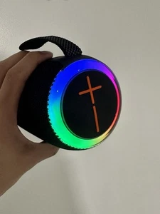 Altavoz Bluetooth Exterior Kimiso | Altavoz Portátil Impermeable Luz LED RGB - Imagen 1 de 11