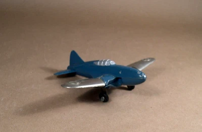 Avión de combate HUBLEY Kiddie Toy Air Die-Cast de la década de 1950 #430 azul y plateado Foto 1 de 4