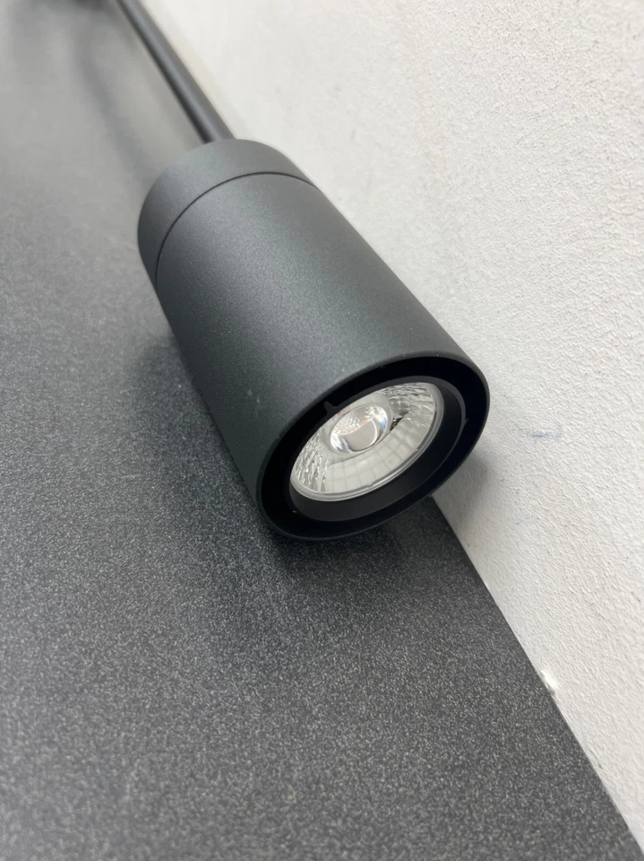 Bruck Lighting 350440/30K/38/BK/P GX15 5 英寸宽 LED 迷你吊坠 - 黑色 — 第 1/3 张图片