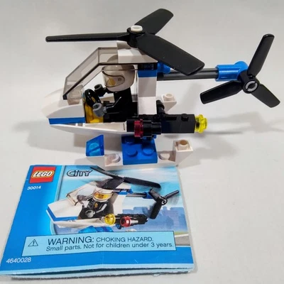 🔥LEGO CITY 30014 Police Helicopter 100% Complete w/ Instructions & Minifigure - Image 1 of 4