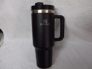 Black STANLEY The Quincher H2.0 Flowstate 40oz Tumbler With straw - Picture 1 of 8