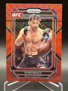 2023 UFC Prizm Stipe Miocic Red Wave Prizm #196 Heavyweight - Picture 1 of 2
