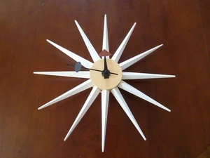 Mid-century Modern Furniture Sun Clock White Retro Style Star Kitchen Wall Clock - Picture 1 of 12